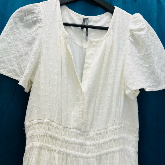 The Somerset Maxi Dress: Dobby Edition - Picture 7 of 9